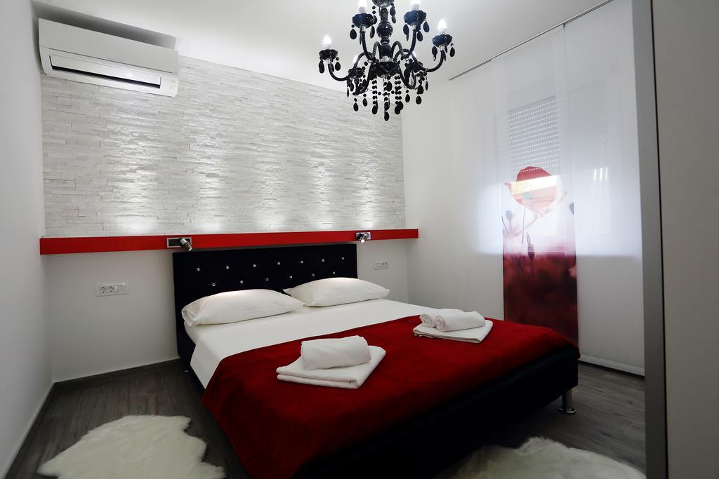 Apartments Taratta 1 Trogir Ngoại thất bức ảnh