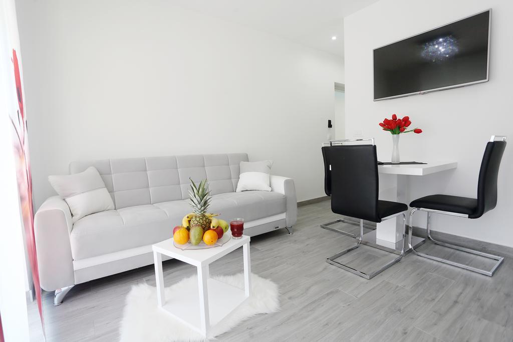 Apartments Taratta 1 Trogir Ngoại thất bức ảnh