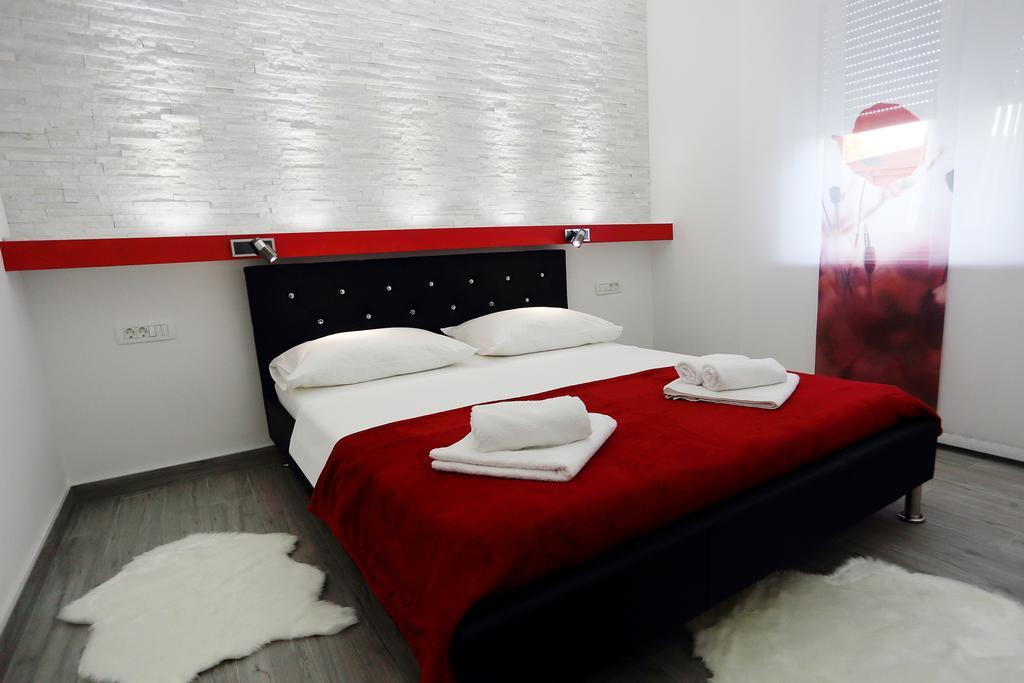 Apartments Taratta 1 Trogir Ngoại thất bức ảnh