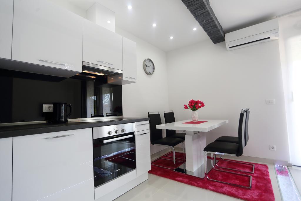 Apartments Taratta 1 Trogir Ngoại thất bức ảnh